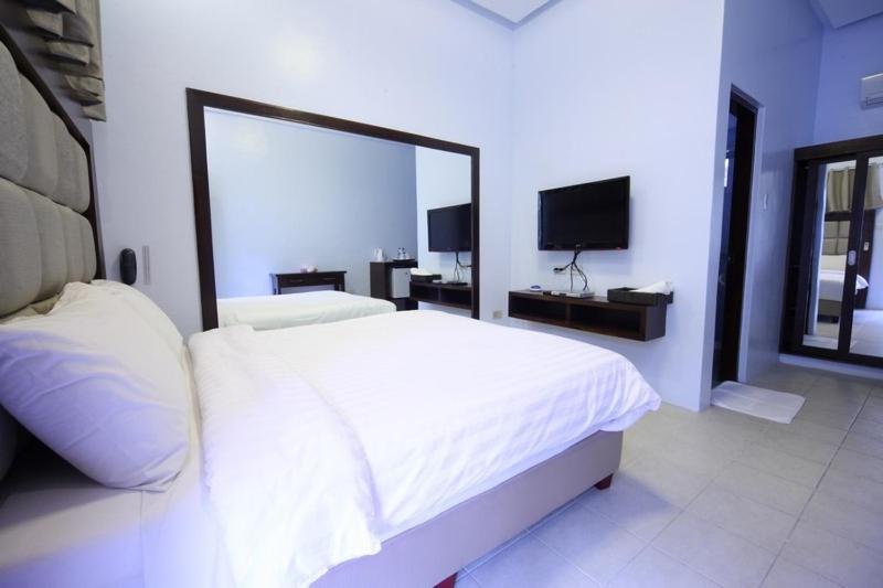 Woodland Hotel Angeles Δωμάτιο φωτογραφία